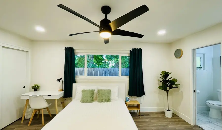 725 W Rialto Avenue, Fresno, CA 93705 - #3