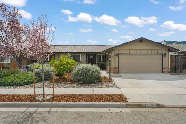 1330 Redwood Lane, Gilroy, CA 95020