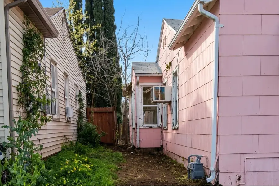 1932 Chestnut Avenue, Antioch, CA 94509 - #2