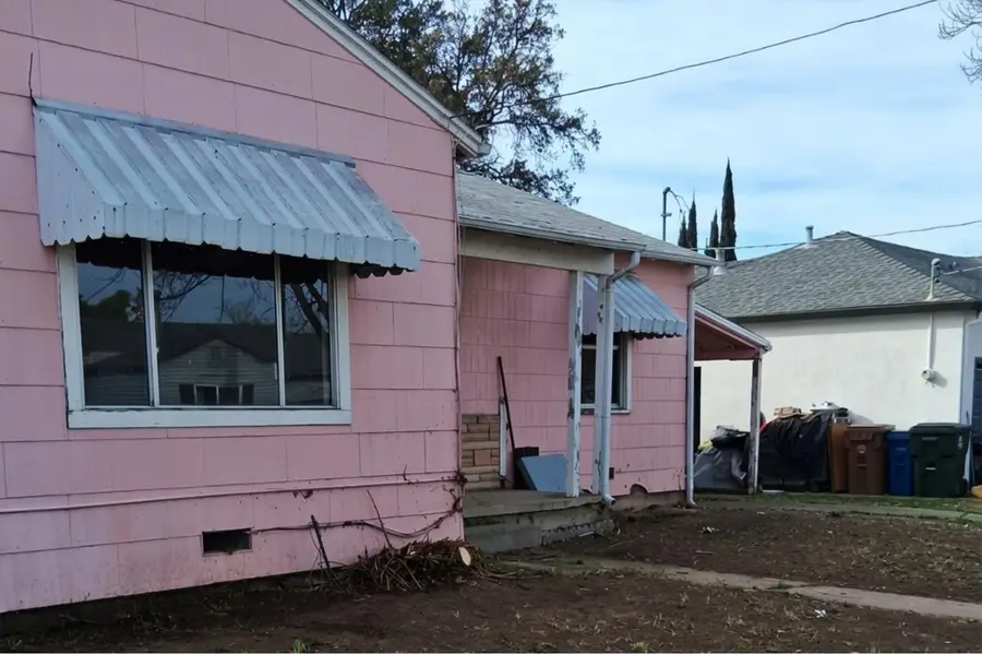 1932 Chestnut Avenue, Antioch, CA 94509 - #3