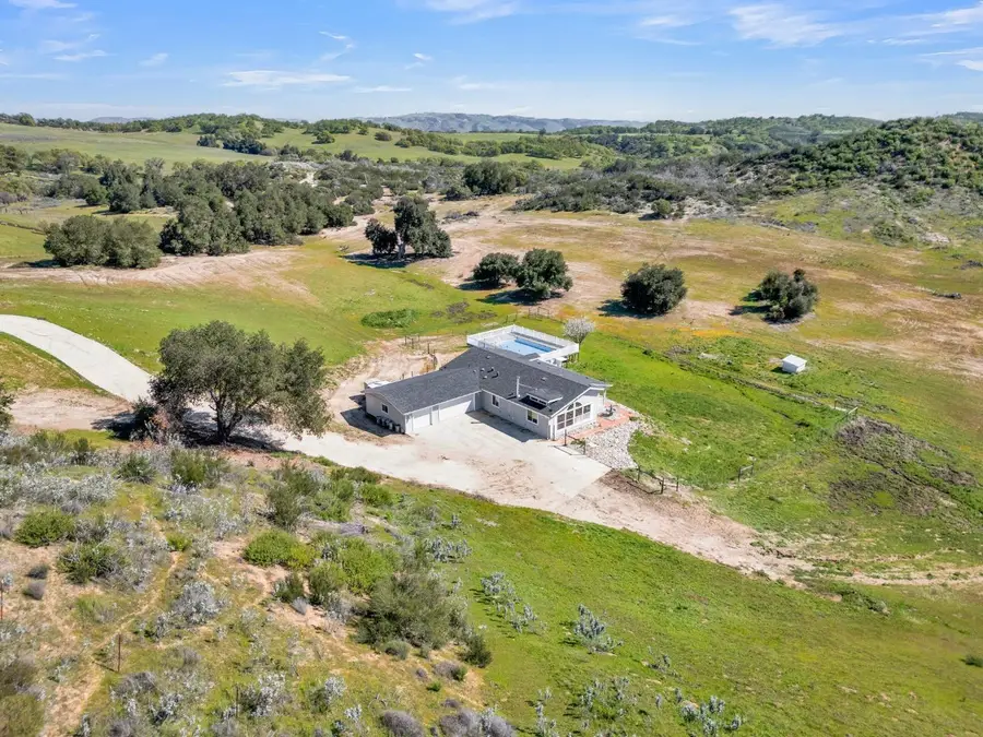 53330 Smith Road, Bradley, CA 93426 - #2