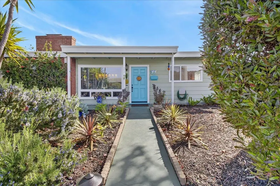 22 Melway Circle, Monterey, CA 93940 - #2