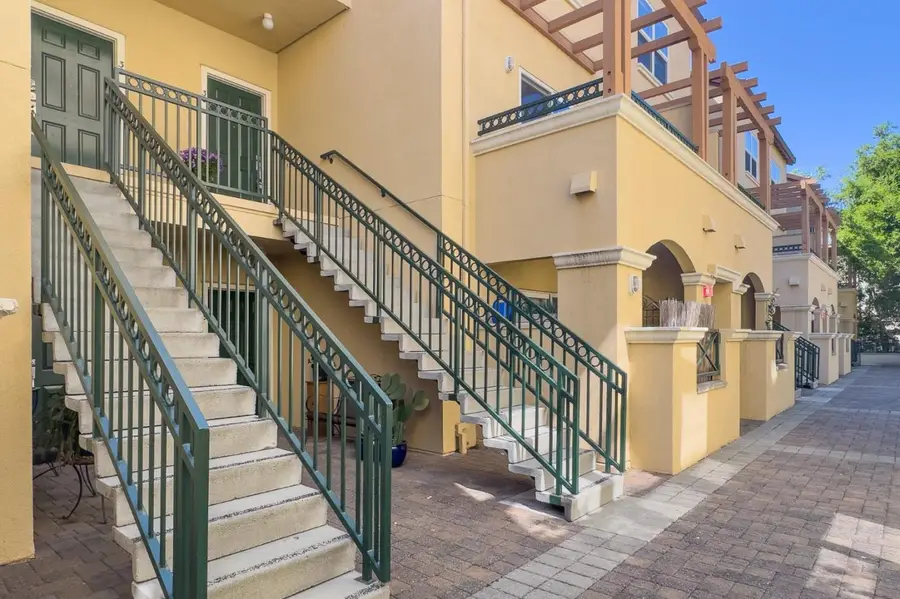 108 Bryant Street #30, Mountain View, CA 94041 - #2