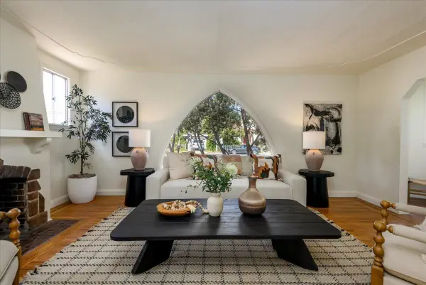 941 College Avenue, Palo Alto, CA 94306