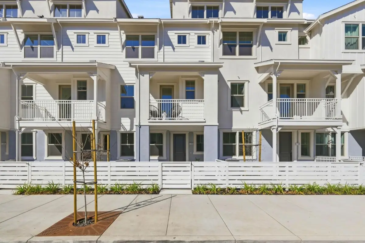 2739 Oak Road, Walnut Creek, CA 94597 - #1