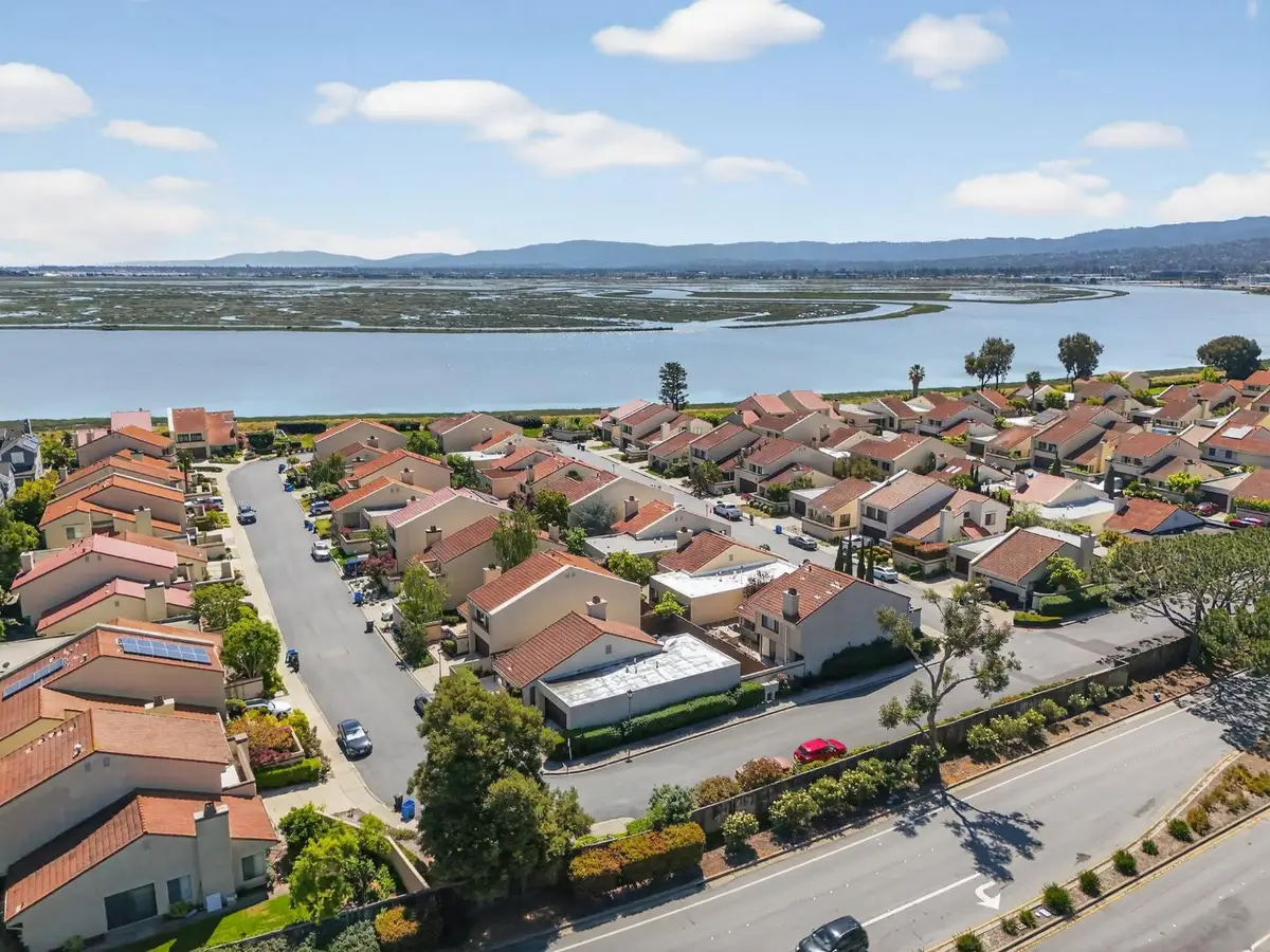 31 Barcelona Circle, Redwood City, CA 94065 - #1