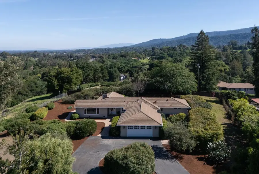 27133 Adonna Court, Los Altos Hills, CA 94022 - #2