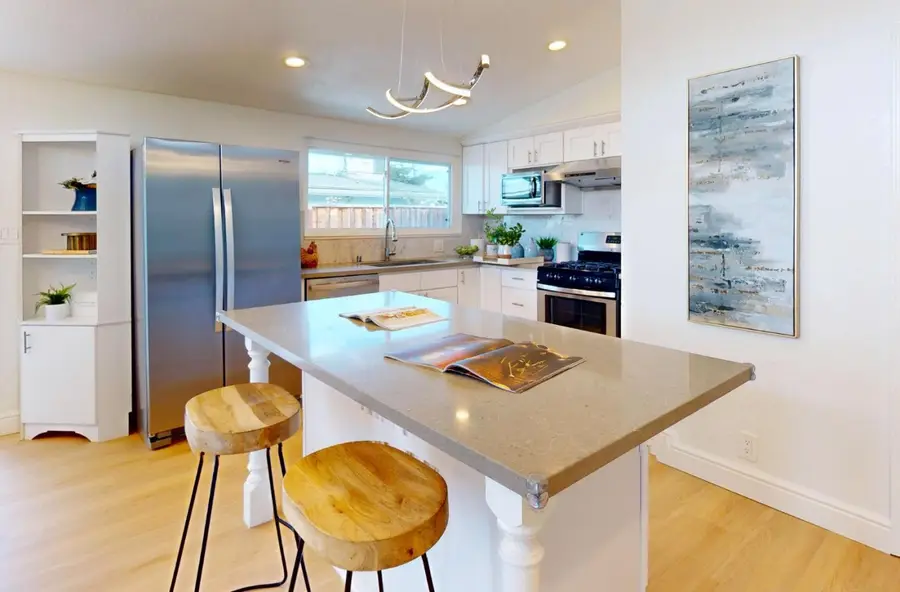 696 Lakehaven Drive, Sunnyvale, CA 94089 - #3