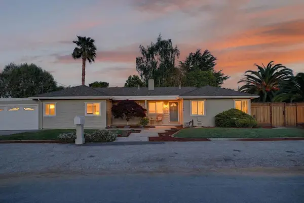 2169 Yorkshire Way, Mountain View, CA 94040