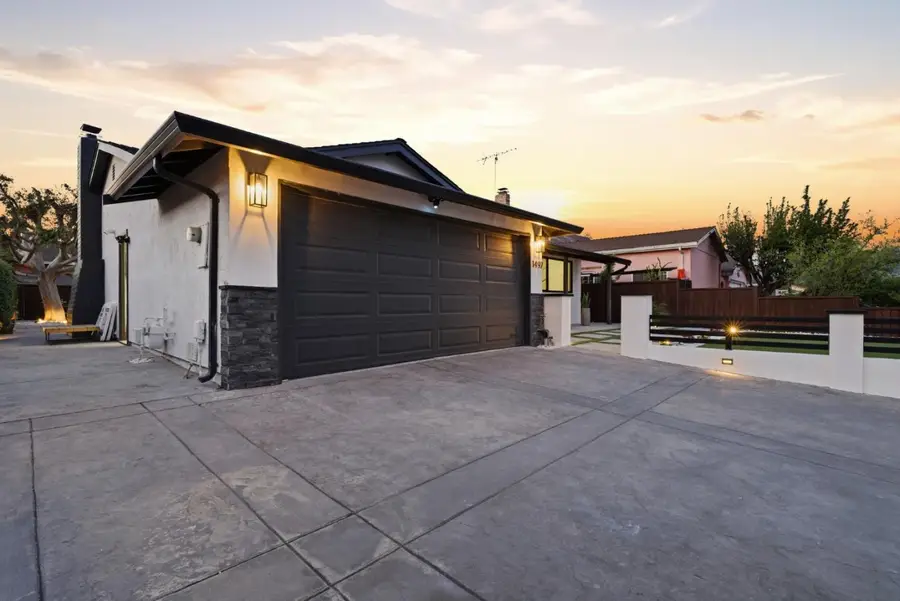 1497 Meadow Glen Way, San Jose, CA 95121 - #3