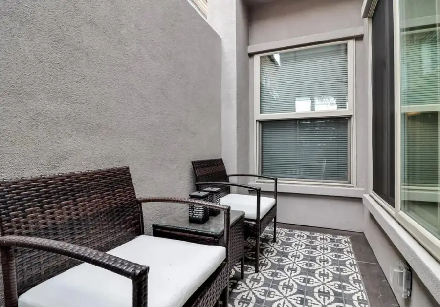 Address Withheld By Seller, Oakland, CA 94609 - #3