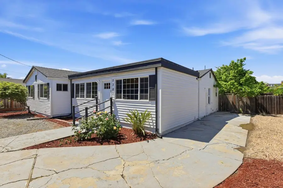 2383 Menalto Avenue, East Palo Alto, CA 94303 - #3