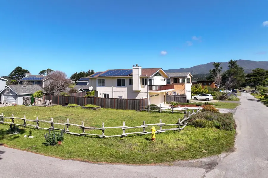 121 Bernal Avenue, Moss Beach, CA 94038 - #3