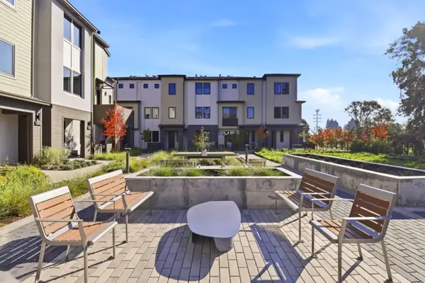 1125 Esther Court, Palo Alto, CA 94303