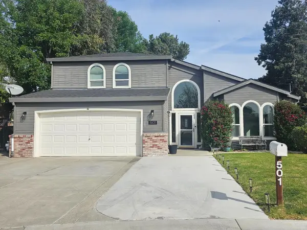 501 Bobbys Lane, Hollister, CA 95023
