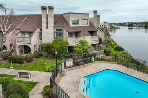 59 Cove Lane #59, Redwood Shores, CA 94065