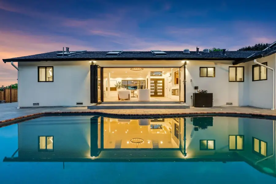 999 Andover Way, Los Altos, CA 94024 - #3