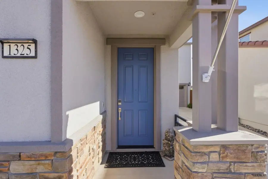 1325 Hernandez Way, Gilroy, CA 95020 - #3