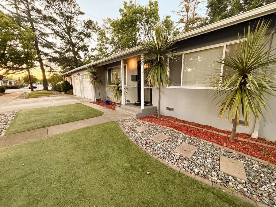 1105 Junipero Avenue, Redwood City, CA 94061 - #3