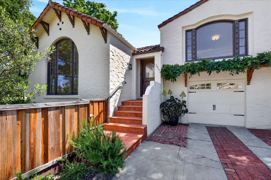 1315 James Avenue, Redwood City, CA 94062 - #2