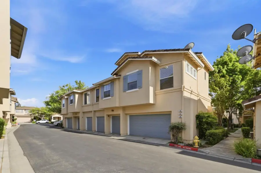 558 Manhattan Place, San Jose, CA 95136 - #2