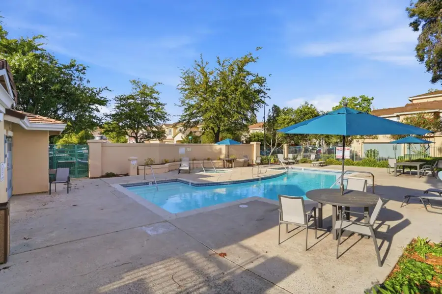 558 Manhattan Place, San Jose, CA 95136 - #3