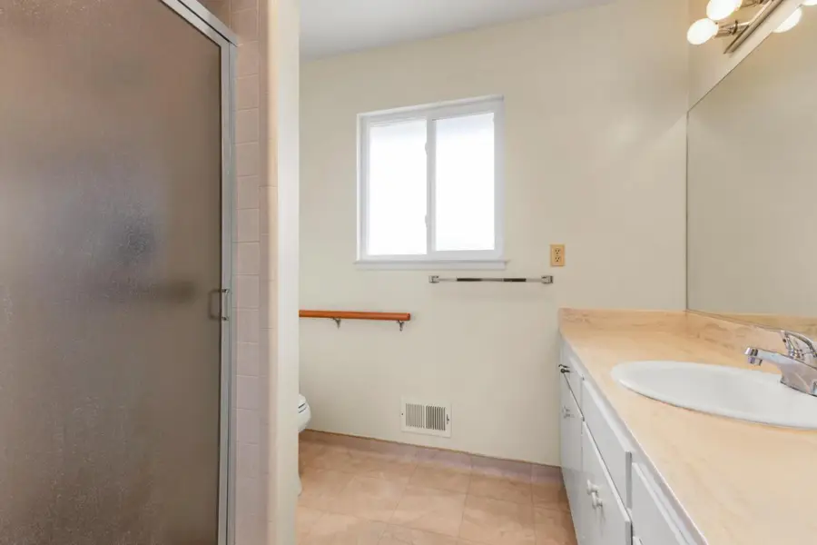 1201 San Angelo Drive, Salinas, CA 93901 - #3