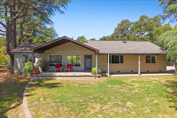 11 Eureka Canyon Road, Corralitos (watsonville), CA 95076