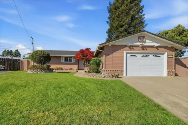 8440 Diane Ct, Gilroy, CA 95020