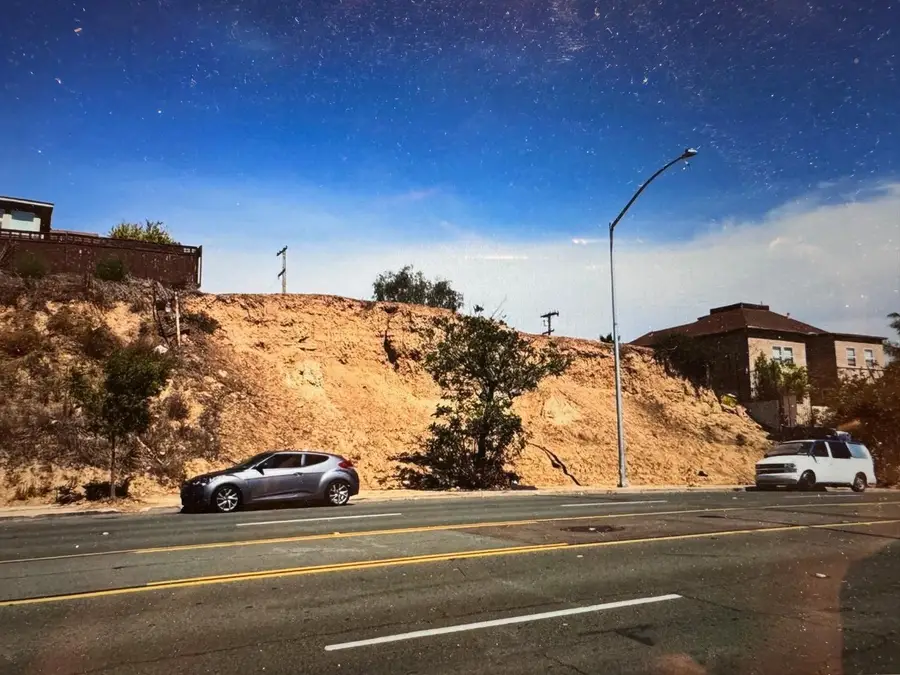 2746 Market, San Diego, CA 92102 - #3