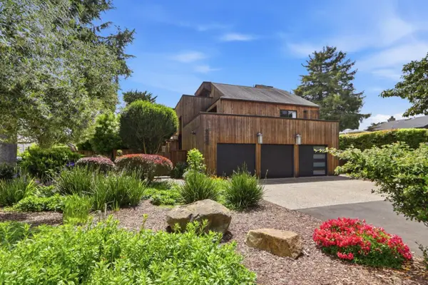 328 Cliff Drive, Aptos, CA 95003