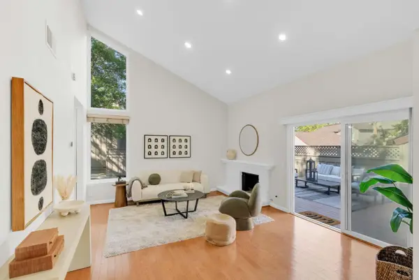 107 Charter Oaks Circle, Los Gatos, CA 95032