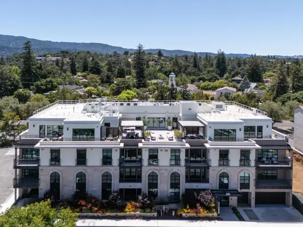 450 First Street #109, Los Altos, CA 94022