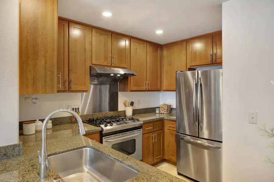 423 7th Street #120, Oakland, CA 94607 - #3