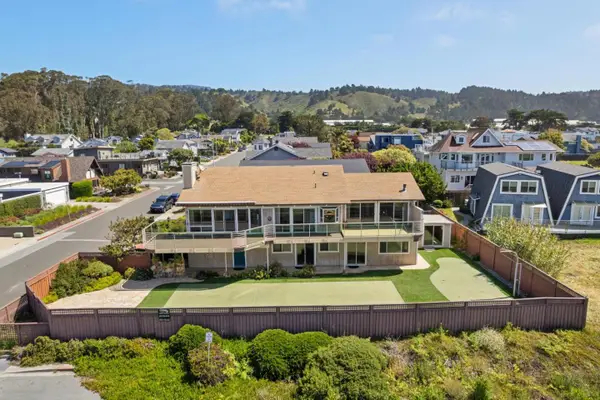204 Roosevelt Boulevard, Half Moon Bay, CA 94019
