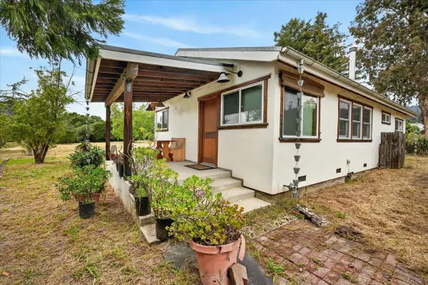 67 Hughes Road, Watsonville, CA 95076