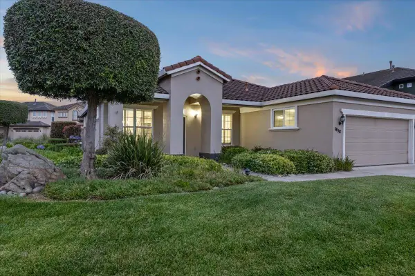 1858 Buckingham Drive, Salinas, CA 93906
