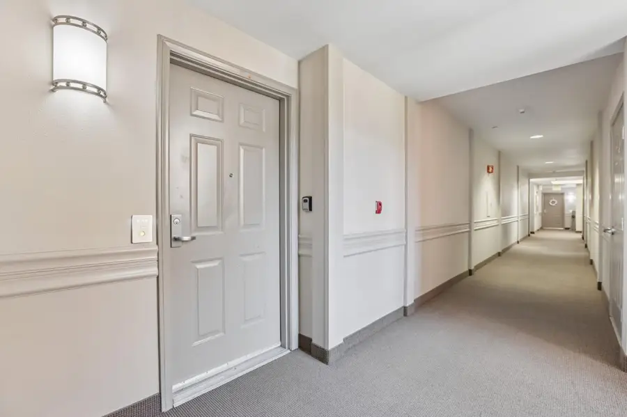130 E San Fernando Street #508, San Jose, CA 95112 - #3