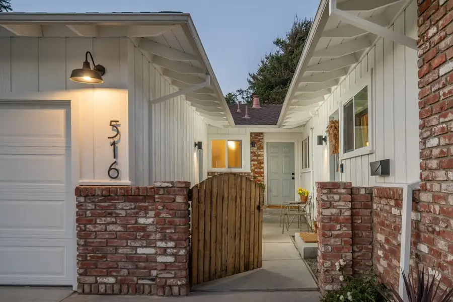 516 College Drive, Salinas, CA 93901 - #2