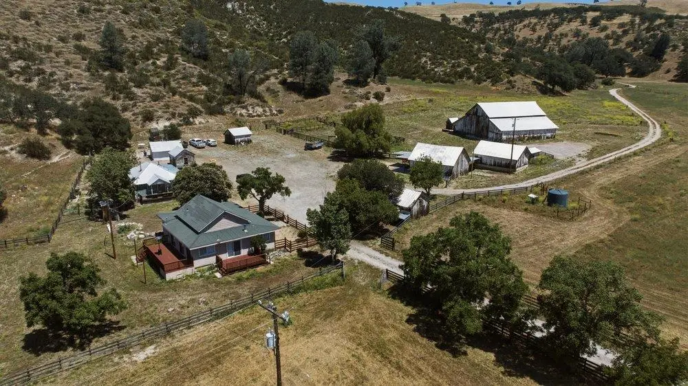 31341 Airline Highway, Paicines, CA 95043 - #1