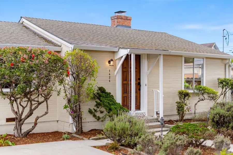 1424 Contra Costa Street, Seaside, CA 93955 - #3