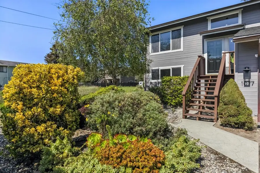 1077 Pearl Avenue, Moss Beach, CA 94038 - #2