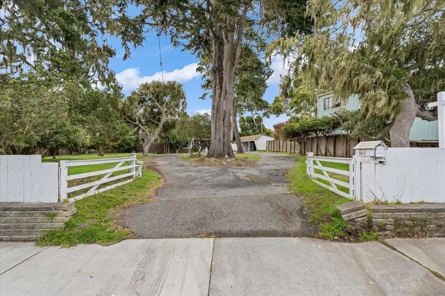 841 Congress Avenue, Pacific Grove, CA 93950 - #3