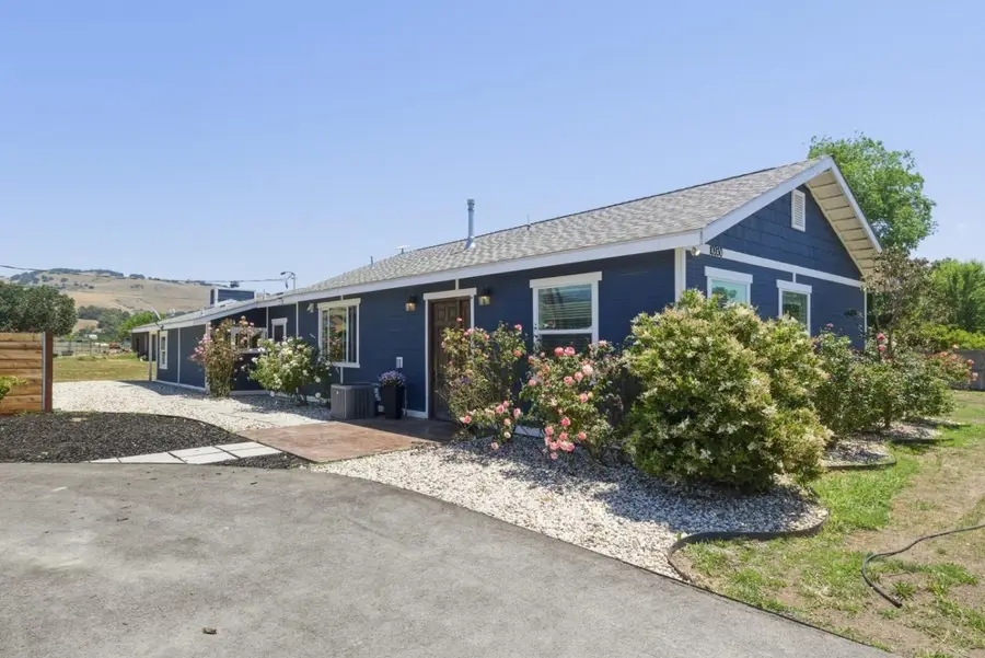 10930 Foothill Avenue, Gilroy, CA 95020 - #2