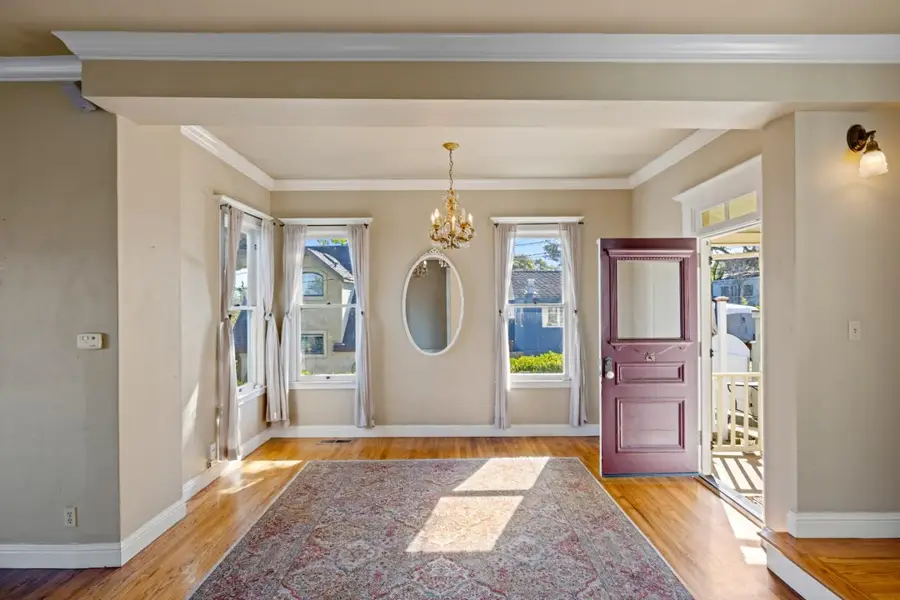 218 4th Street, Pacific Grove, CA 93950 - #3