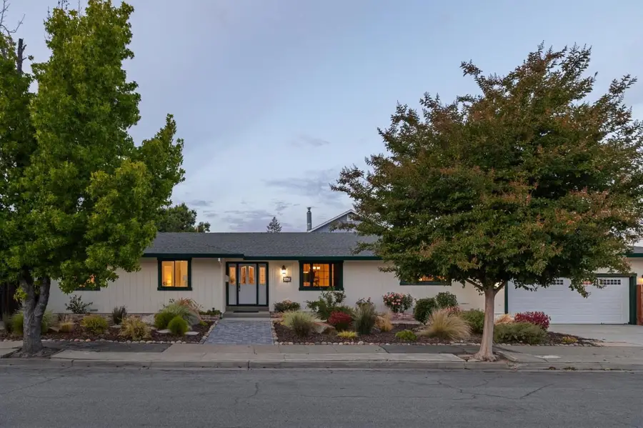 567 Sapphire Street, Redwood City, CA 94062 - #3