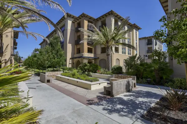 1089 Dewberry Place #401, San Jose, CA 95131
