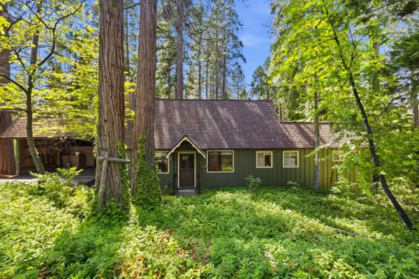 24748 Quartz Avenue, Long Barn, CA 95335
