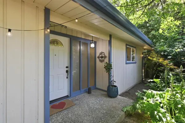 111 Greenview Drive, Boulder Creek, CA 95006