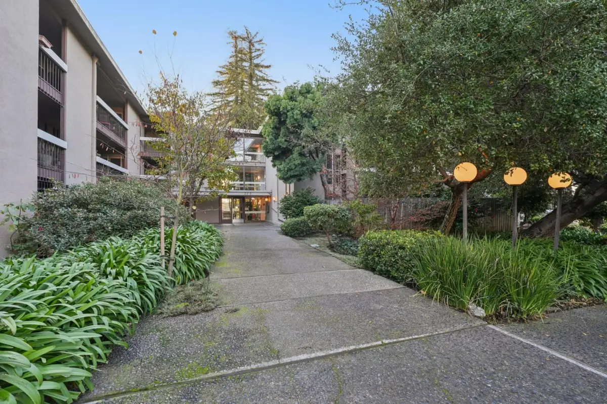 323 Monte Vista Avenue #203, Oakland, CA 94611 - #1